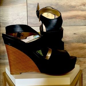 Black Guess Wedge Shoes